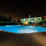 Le Corti Caterina Apartments With Pool By Wonderful Italy