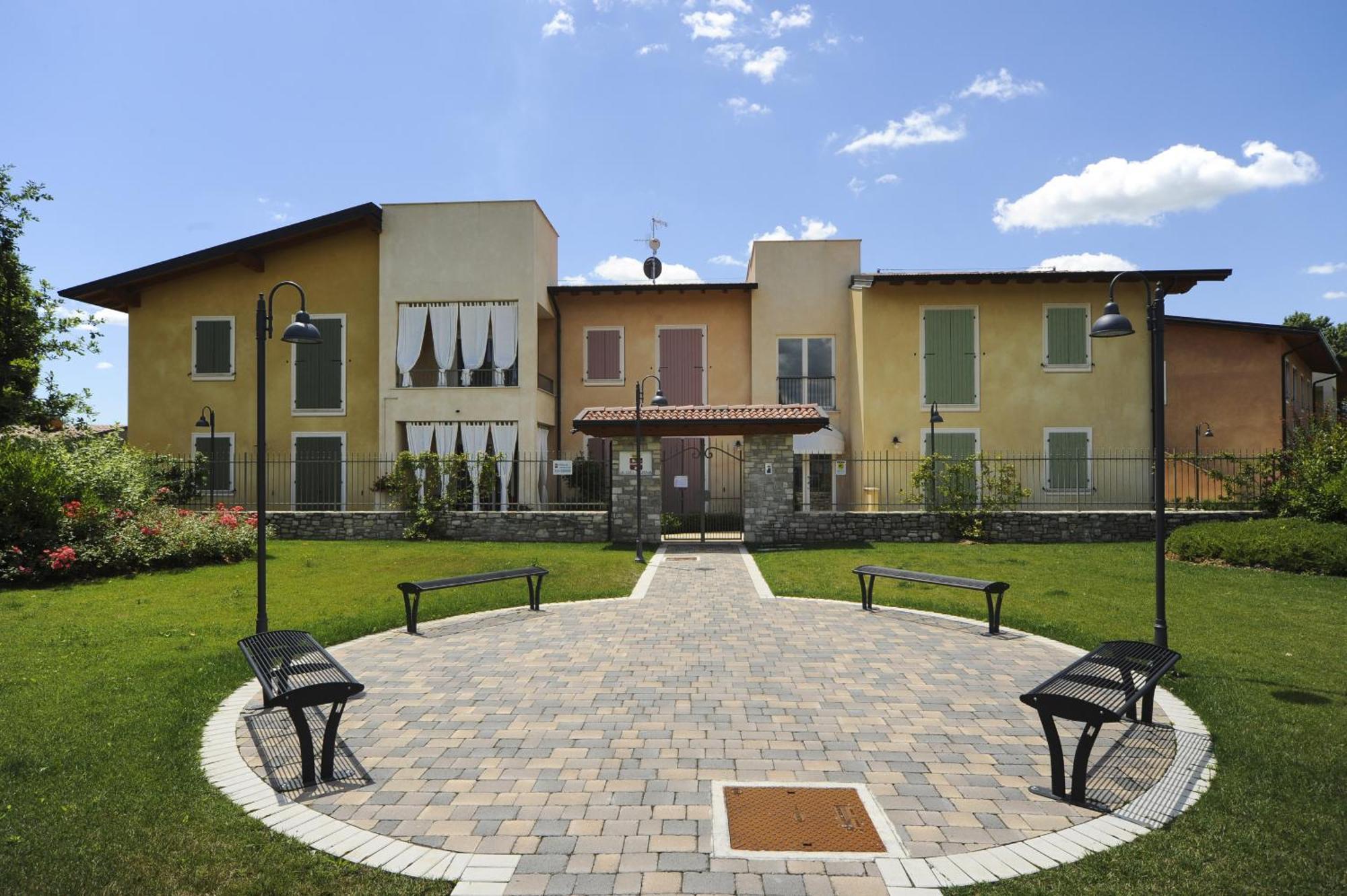 Apartment Le Corti Caterina With Pool By Wonderful Italy